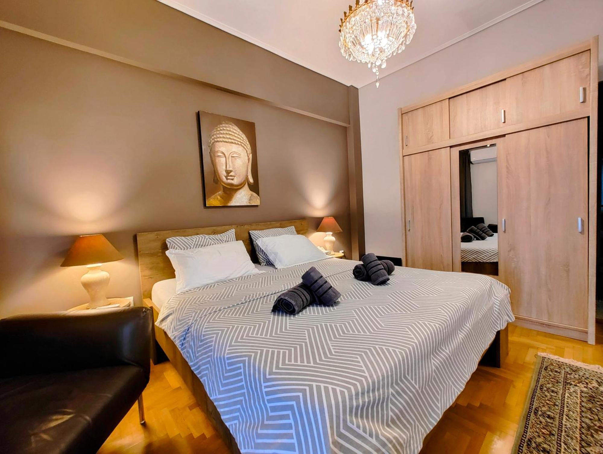 Grande Gregory 5' Metro Station Apartment Athens